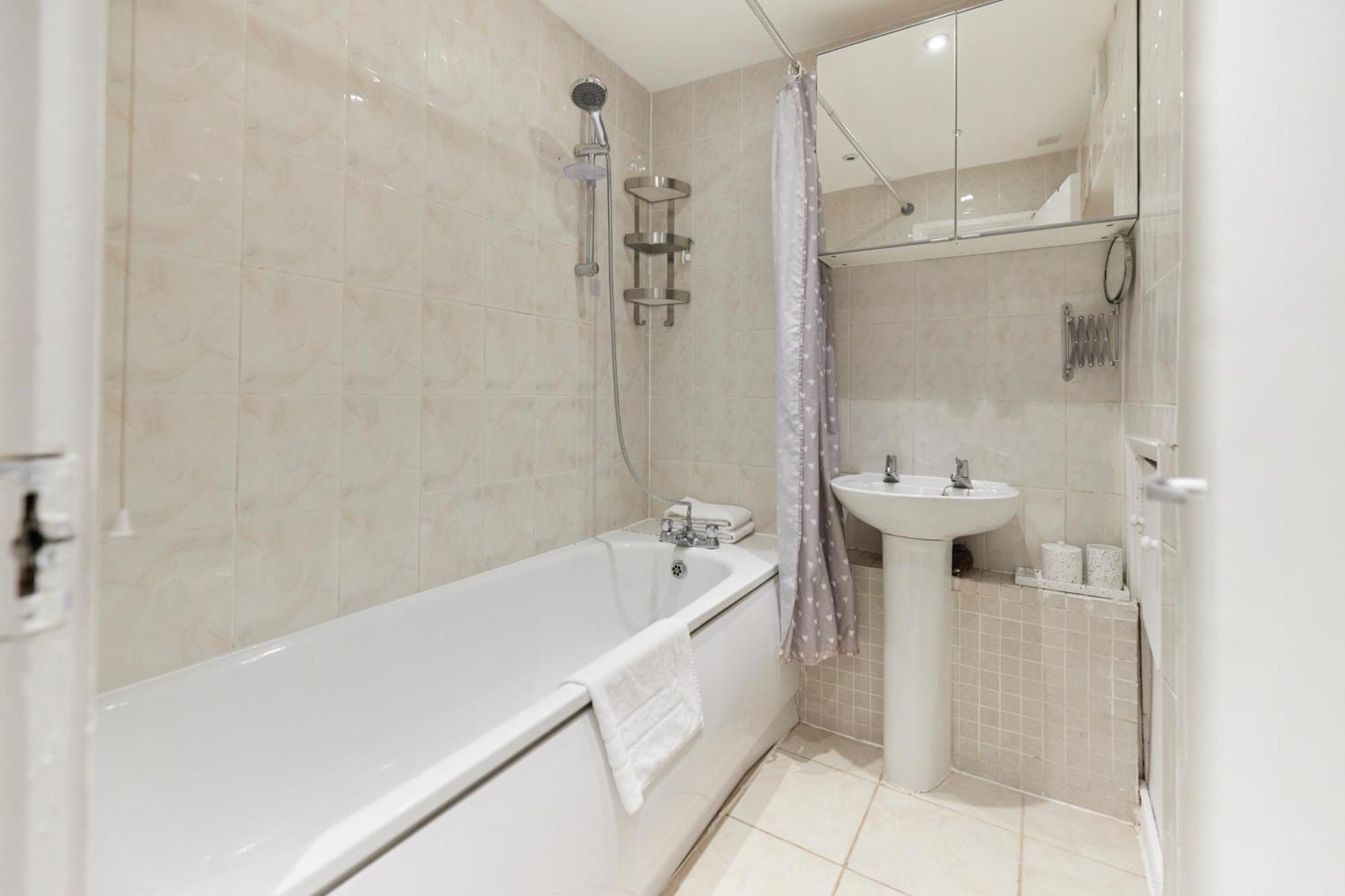 The Kennington Park Crib - Lovely 2Bdr Flat With Garden London Exterior foto